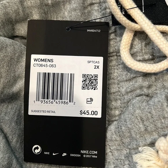 Nike gym vintage capris - Picture 7 of 7